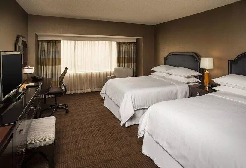 اتاق استاندارد با 2 تخت دوبل, The Plaza Hotel Columbus At Capitol Square