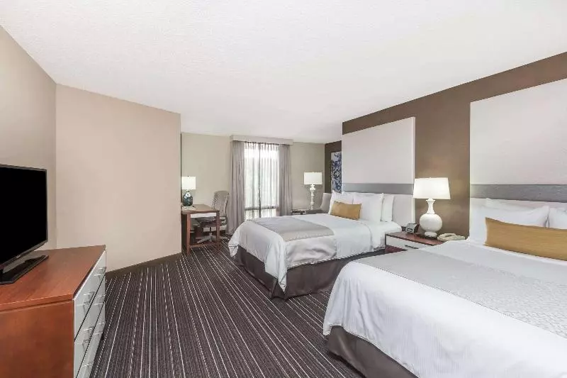 デラックスルーム, Sonesta Atlanta Northwest Marietta   The Battery