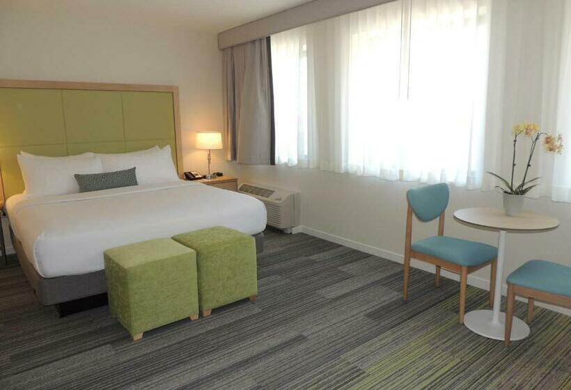 جناح جونيور, The Inn At Longwood Medical