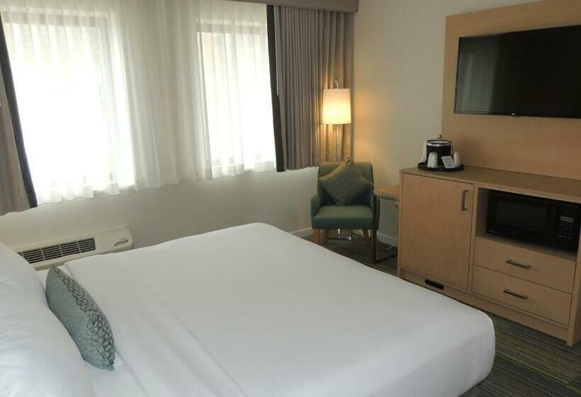 غرفة قياسية سرير كينج, The Inn At Longwood Medical