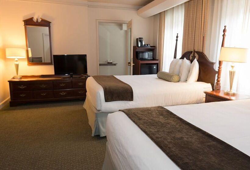 Полулюкс, The Inn At Virginia Mason