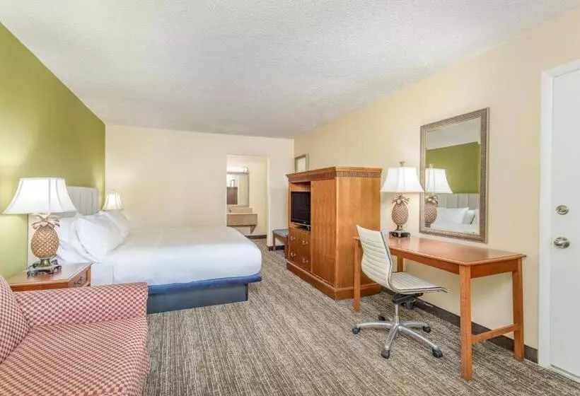 キングサイズベッドのスタンダードルーム, Ocean Breeze Inn Vero Beach