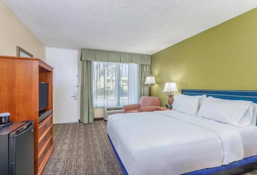 Номер Стандарт Кровать Кинг Адаптированный для Инвалидов, Ocean Breeze Inn Vero Beach