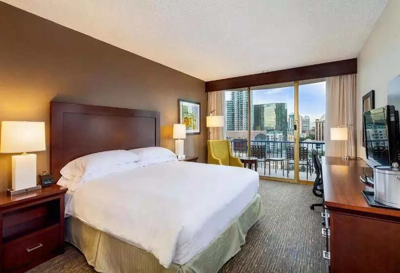 اتاق سوپریور با تخت بزرگ, Wyndham San Diego Bayside