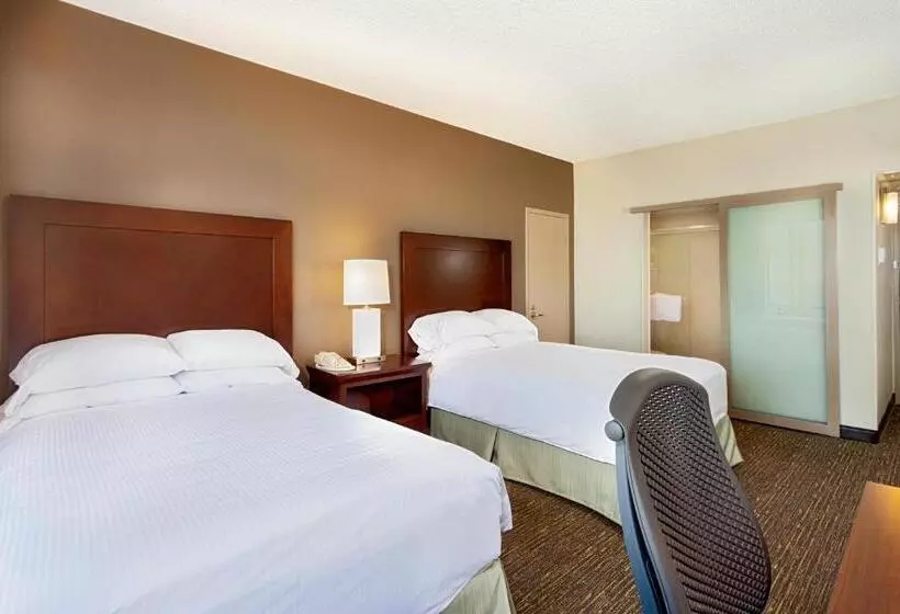 اتاق استاندارد با تخت بزرگ برای معلولان, Wyndham San Diego Bayside