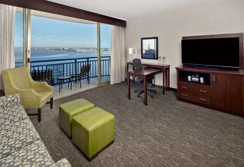 سوئیت پریمیوم, Wyndham San Diego Bayside