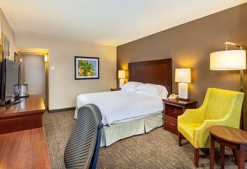 Номер Deluxe, Wyndham San Diego Bayside