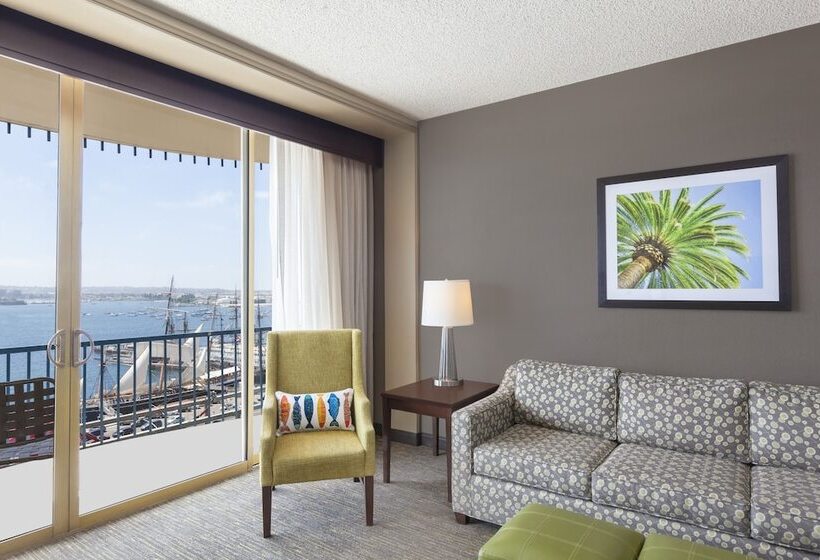 Люкс Премиум, Wyndham San Diego Bayside