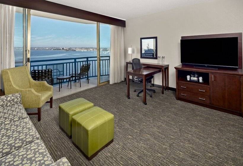Люкс Премиум, Wyndham San Diego Bayside