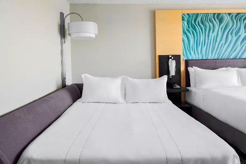 キングサイズベッドのスタンダードルーム, Boca Raton Marriott At Boca Center