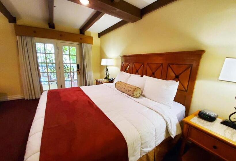 جناح سرير كينج, La Posada