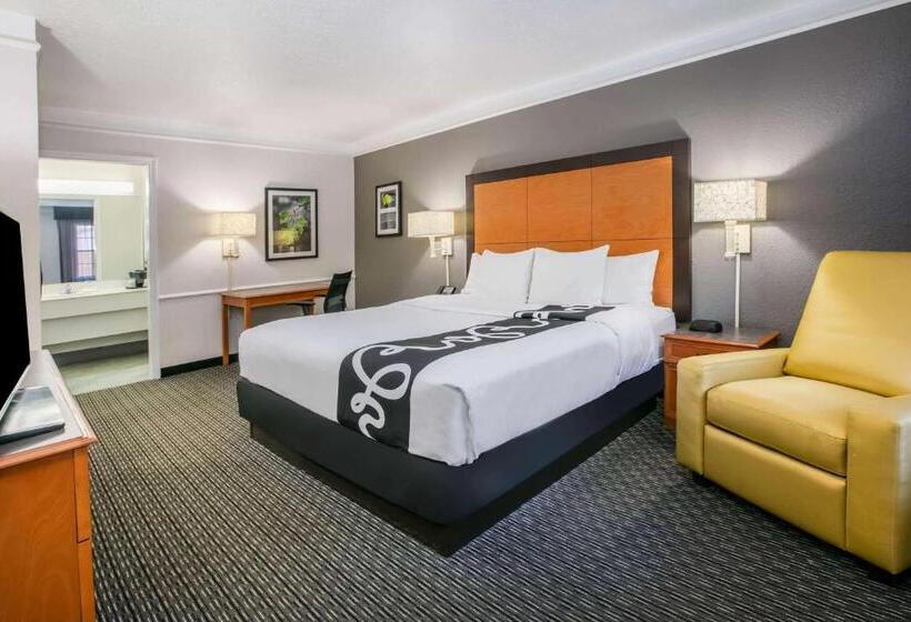 Номер Deluxe Кровать Кинг, La Quinta Inn By Wyndham Dallas Uptown
