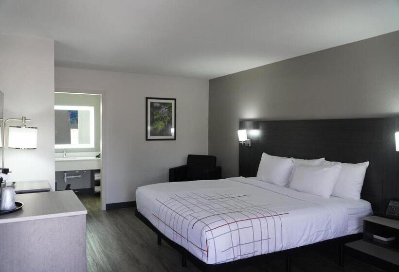 Номер Deluxe Кровать Кинг, La Quinta Inn By Wyndham Dallas Uptown