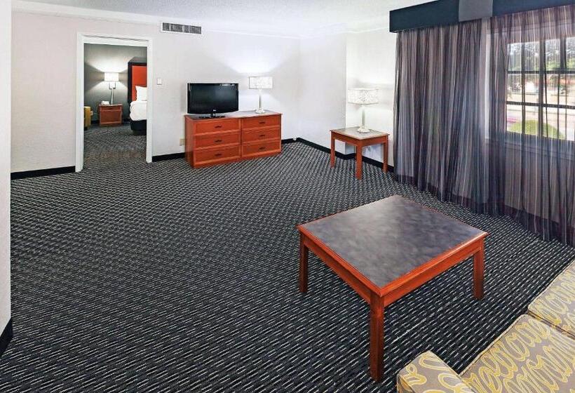 Люкс Кровать Кинг, La Quinta Inn By Wyndham Dallas Uptown
