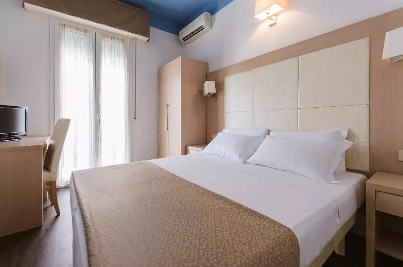 キングサイズベッドのデラックスルーム, Motel 6 Phoenix, Az   Midtown