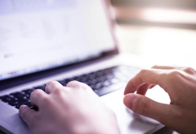 带大床的豪华间, La Quinta Inn & Suites By Wyndham Lewisville