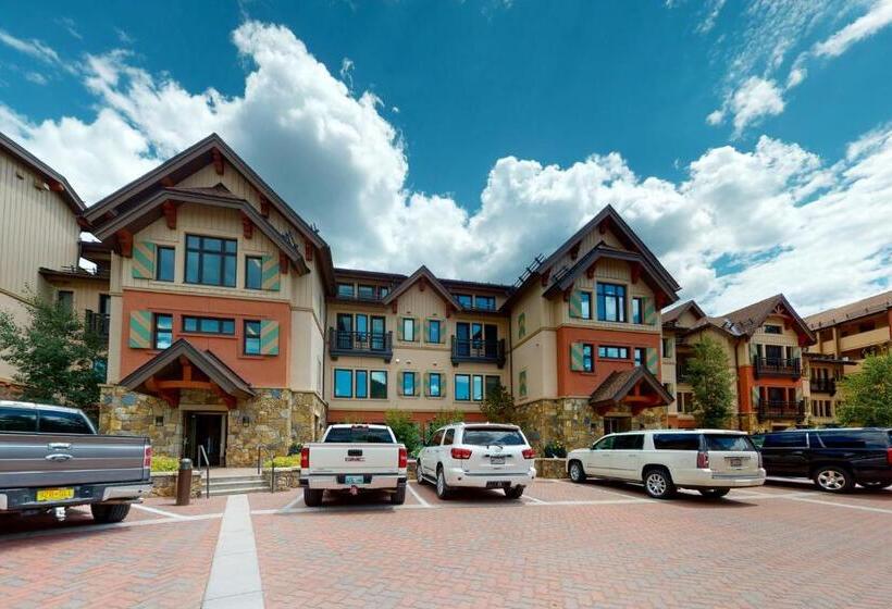 דירת שני חדרים, Lion Square Lodge