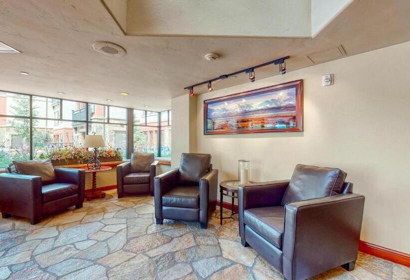 Апартаменты 2 Спальни, Lion Square Lodge