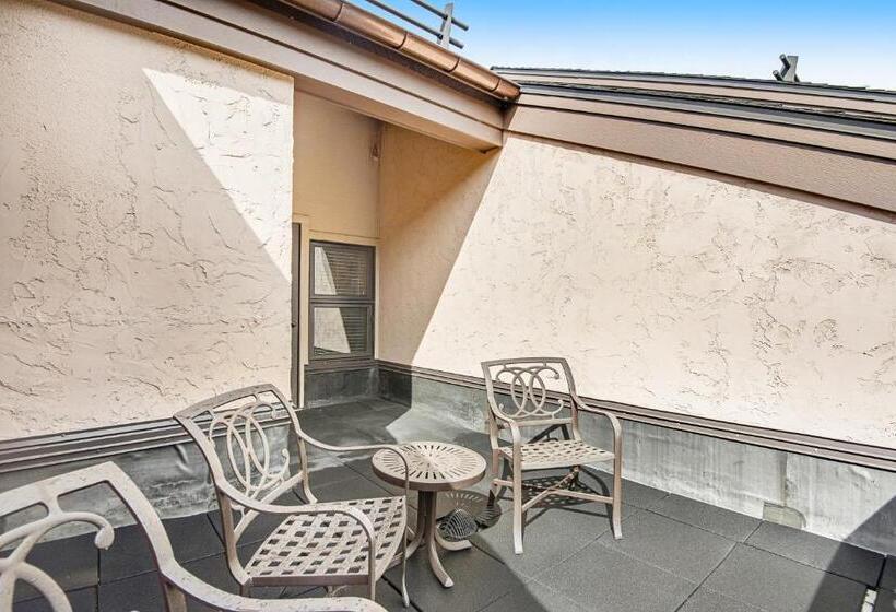 חדר סטנדרט, Lion Square Lodge