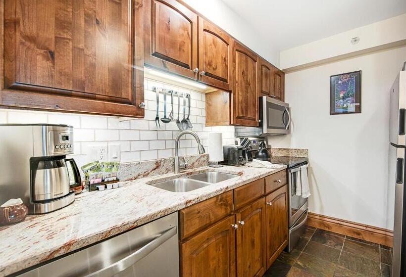 חדר סטנדרט, Lion Square Lodge