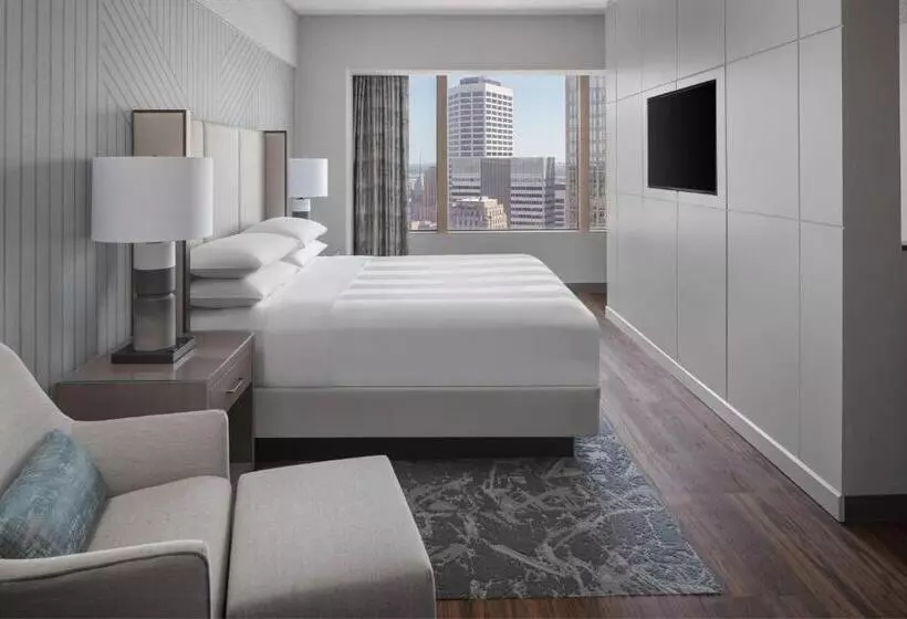 سوئیت با تخت بزرگ, Minneapolis Marriott City Center