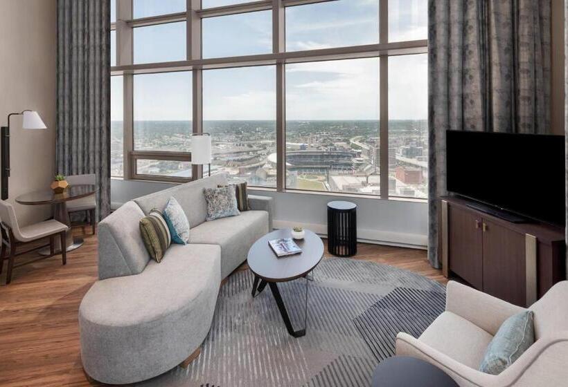 キングサイズベッドのスイートルーム, Minneapolis Marriott City Center