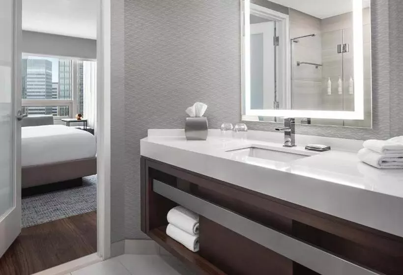 سوئیت اجرایی با تخت کینگ, Minneapolis Marriott City Center