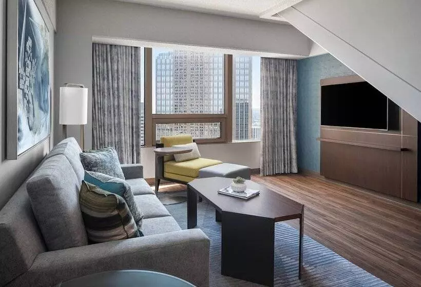 سوییت اجرایی, Minneapolis Marriott City Center