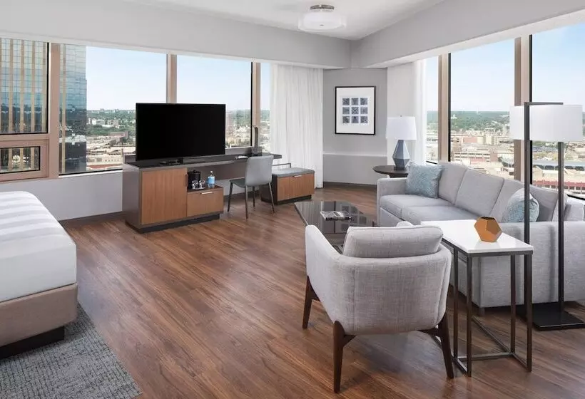 سوییت اجرایی, Minneapolis Marriott City Center