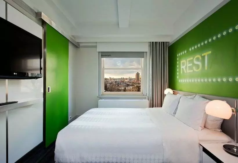 اتاق لوکس با چشم‌انداز شهر, Row Nyc