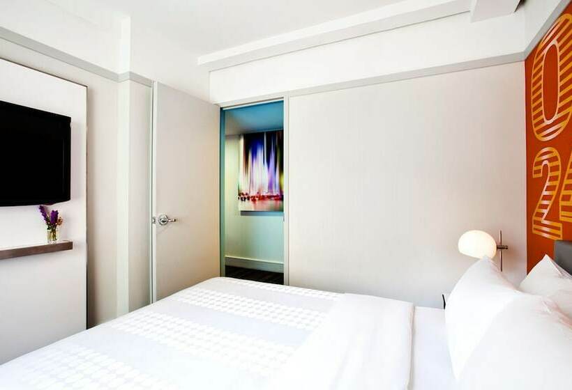 行政套房, Row Nyc