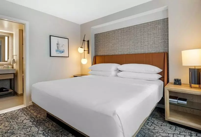 سوییت, Sheraton Suites Old Town Alexandria