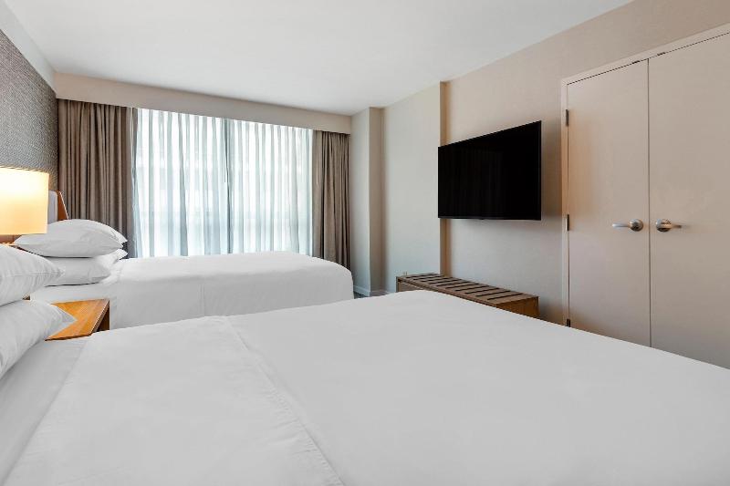 Люкс Клуб, Sheraton Suites Old Town Alexandria