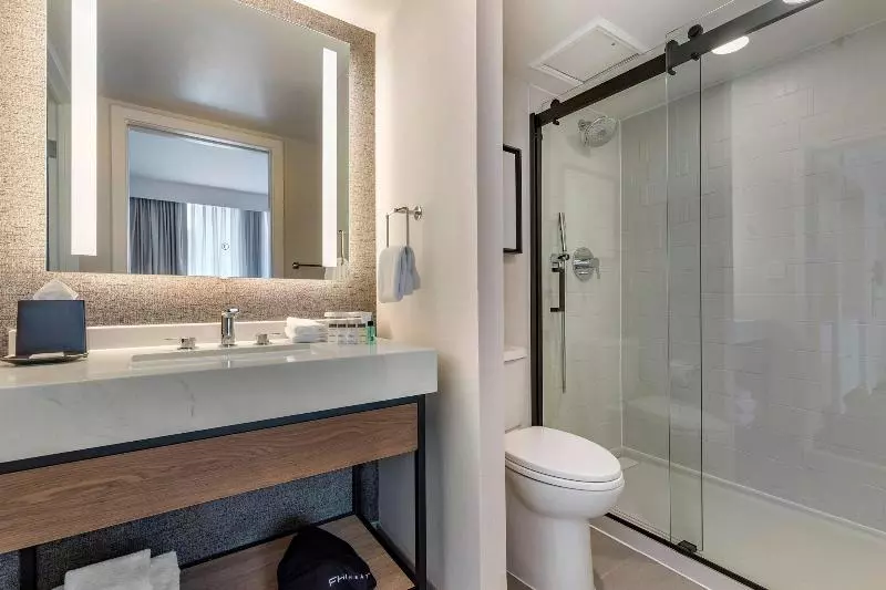 سوییت, Sheraton Suites Old Town Alexandria