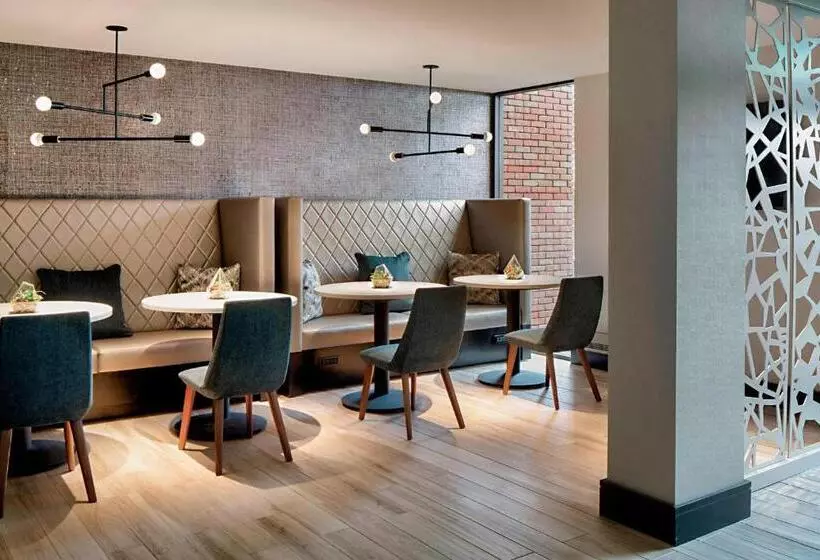 キングサイズベッドのエクゼクティブルーム, Lincolnshire Marriott Resort