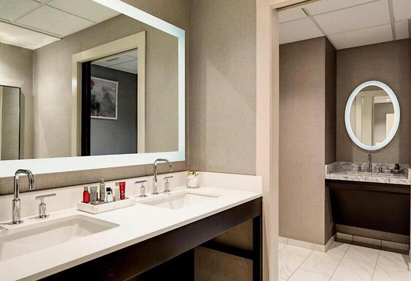 スイート, Lincolnshire Marriott Resort