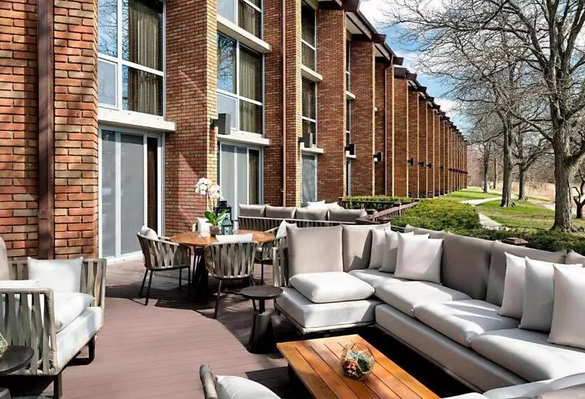 スイート, Lincolnshire Marriott Resort