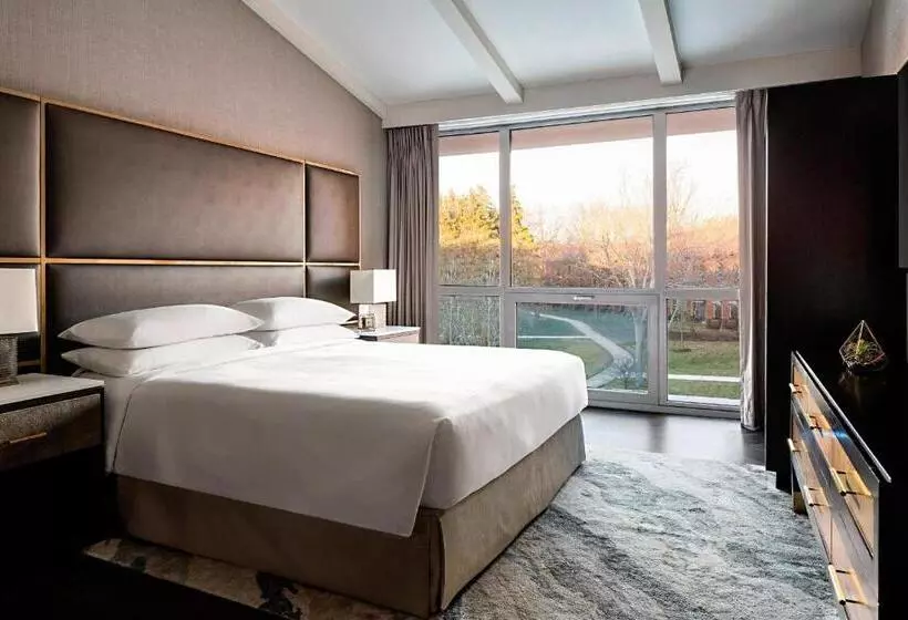 スイート, Lincolnshire Marriott Resort