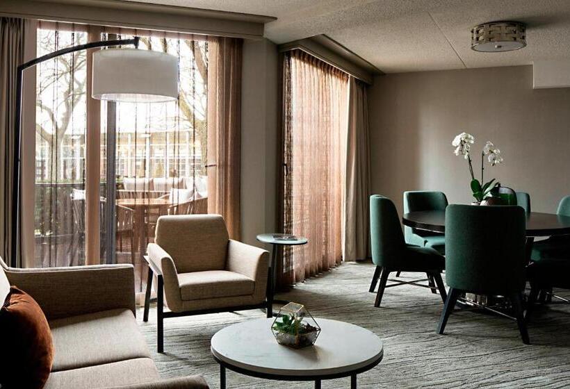 スイート, Lincolnshire Marriott Resort