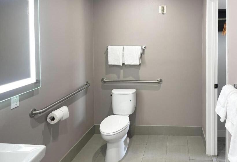 غرفة قياسية سرير كينج لذوى الإحتياجات الخاصة, Motel 6morro Bay, Ca