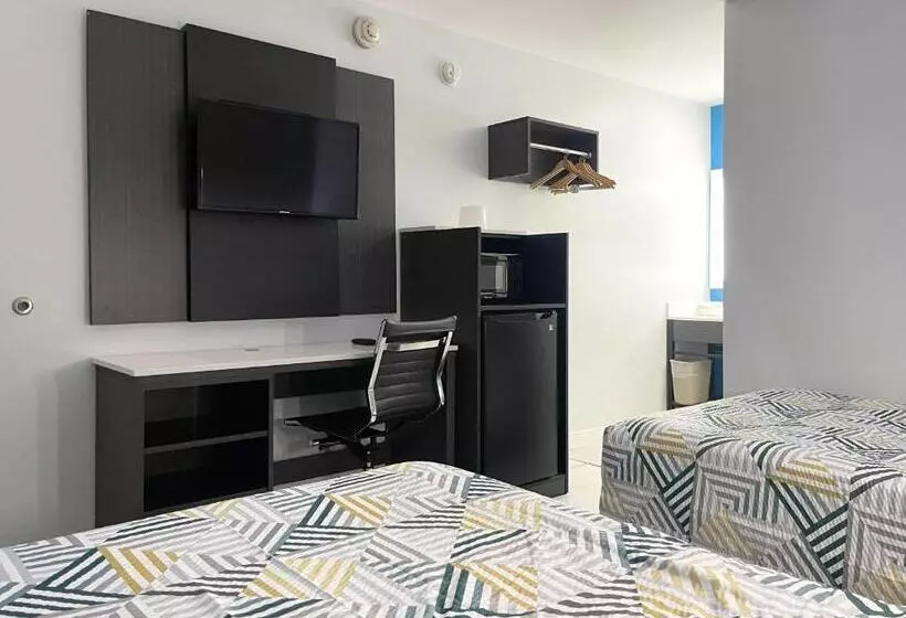 اتاق لوکس چهار تخته, Motel 6morro Bay, Ca