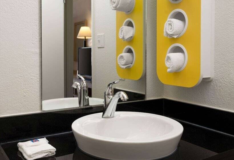 جناح, Motel 6 San Luis Obispo, Ca  North