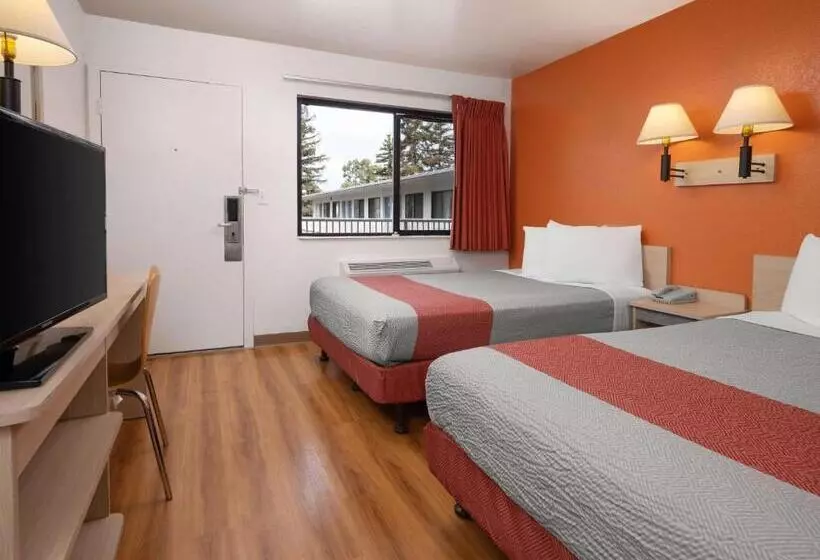 اتاق لوکس چهار تخته, Motel 6 San Luis Obispo, Ca  North