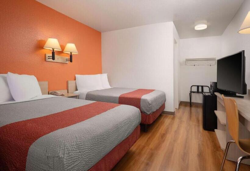 Четырехместный Номер Deluxe, Motel 6 San Luis Obispo, Ca  North