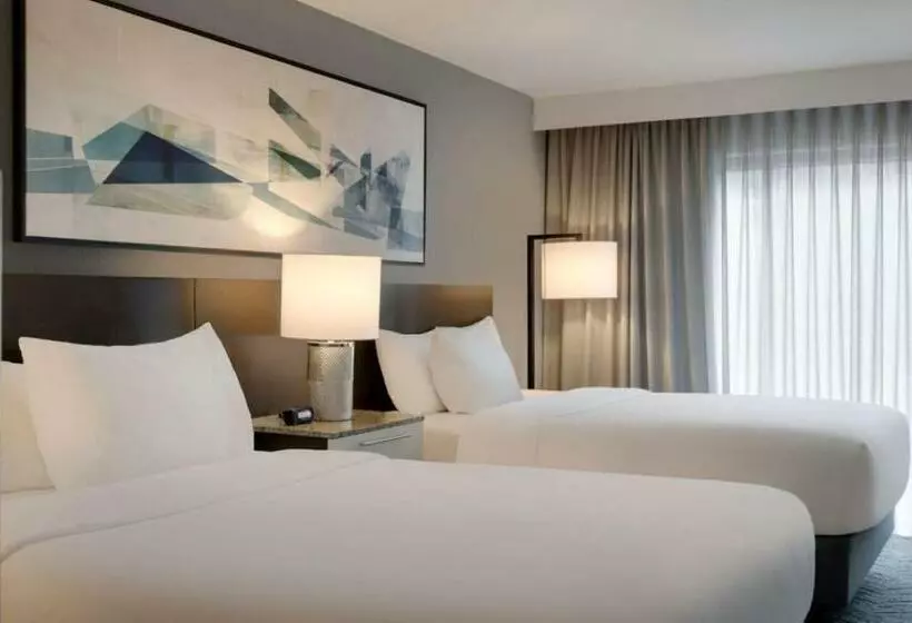 اتاق استاندارد با تخت دو نفره بزرگ, Delta Hotels By Marriott Orlando Celebration