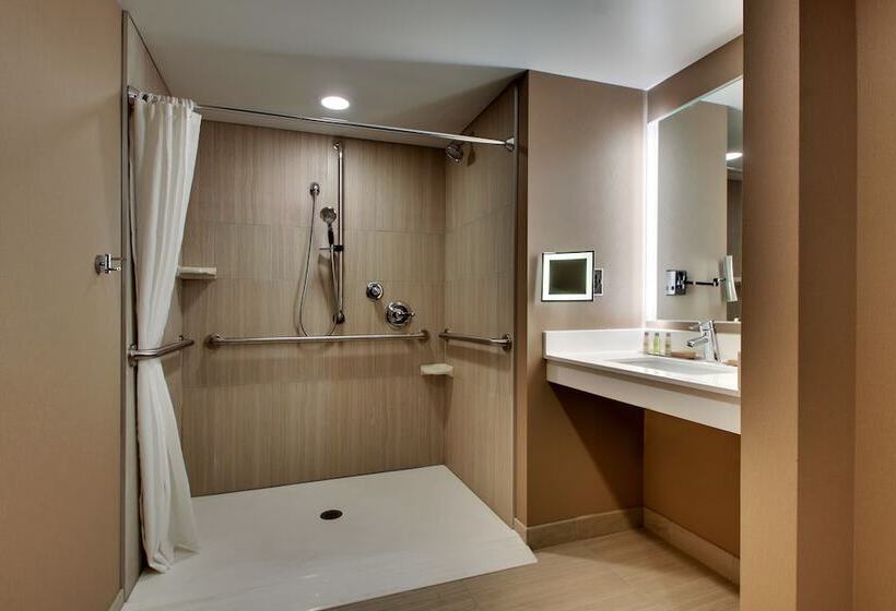 سوئیت برای معلولان, Doubletree By Hilton Mt. Vernon