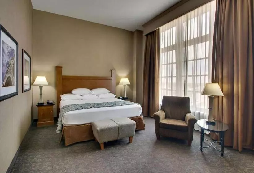 اتاق سوپریور با چشم‌انداز, Drury Plaza Hotel Broadview Wichita