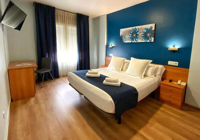 适用于残疾人士的豪华房间, Drury Plaza Hotel Broadview Wichita