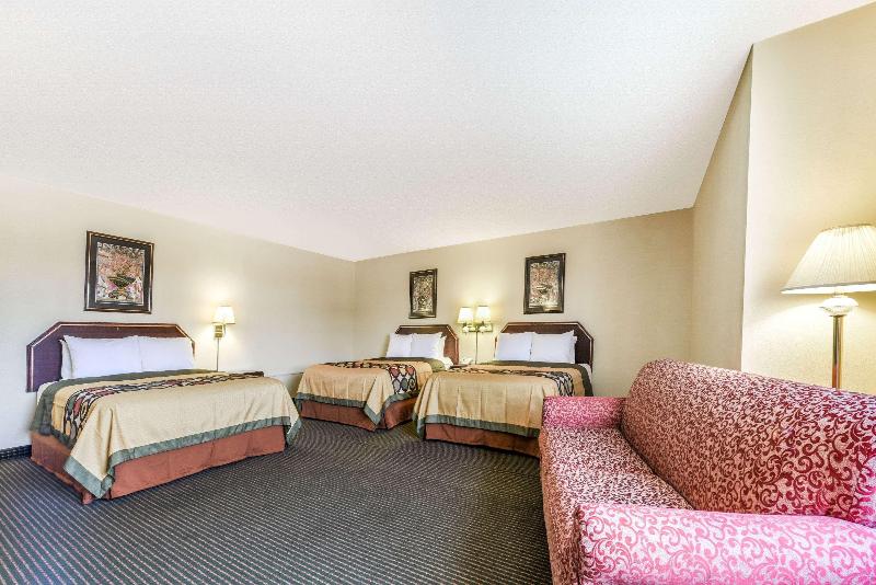 סוויטה, Embassy Suites By Hilton Dallas Park Central Area