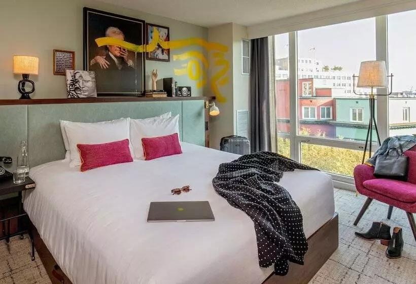 اتاق لوکس, Generator Hotel Washington Dc